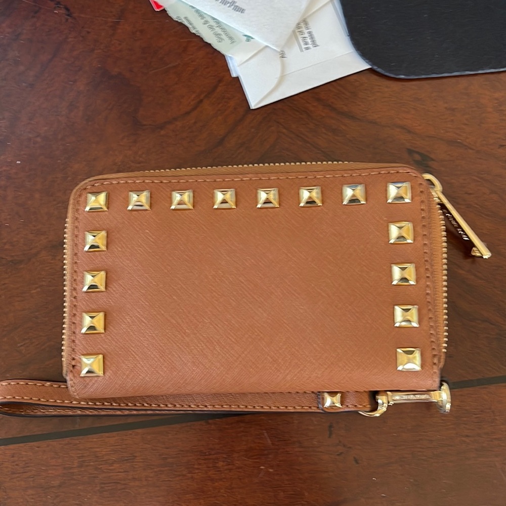 Wristlet excellent condition